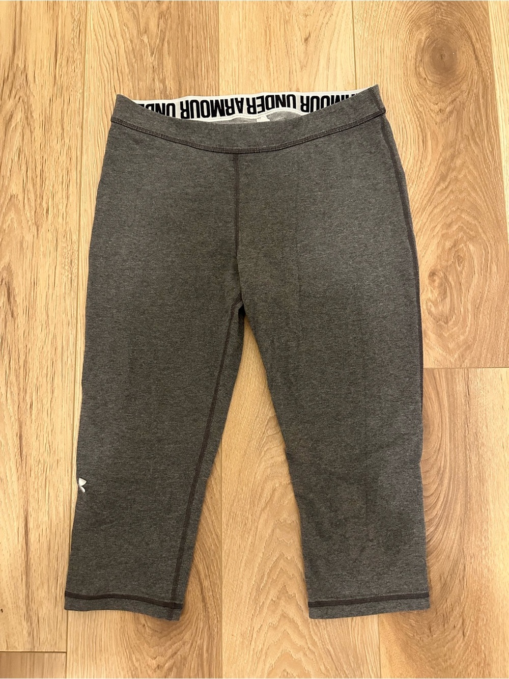 Under Armour Dark Gray Capri Leggings